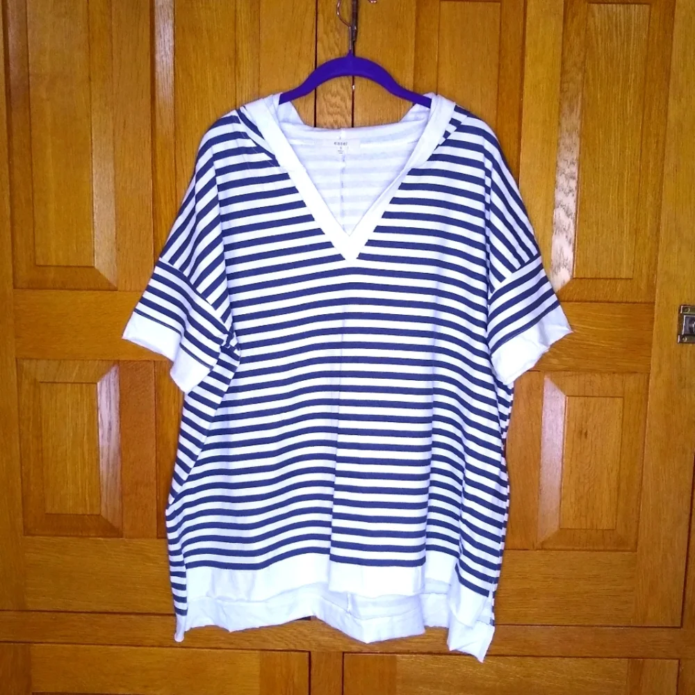 Easel navy & ivory striped oversize short sleeve hoodie - Picture 1 of 14